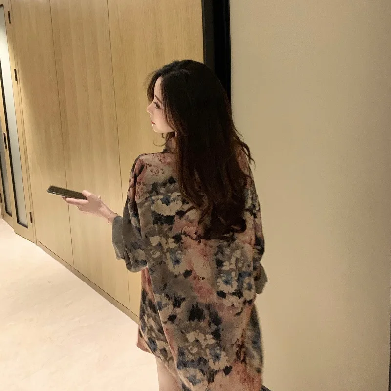 

KOSAHIKI 2021 Spring Flower Floral Print Casual Women Blouse Vintage Retro Loose Long Sleeve Shirt Fashion Turn Down Collar Tops