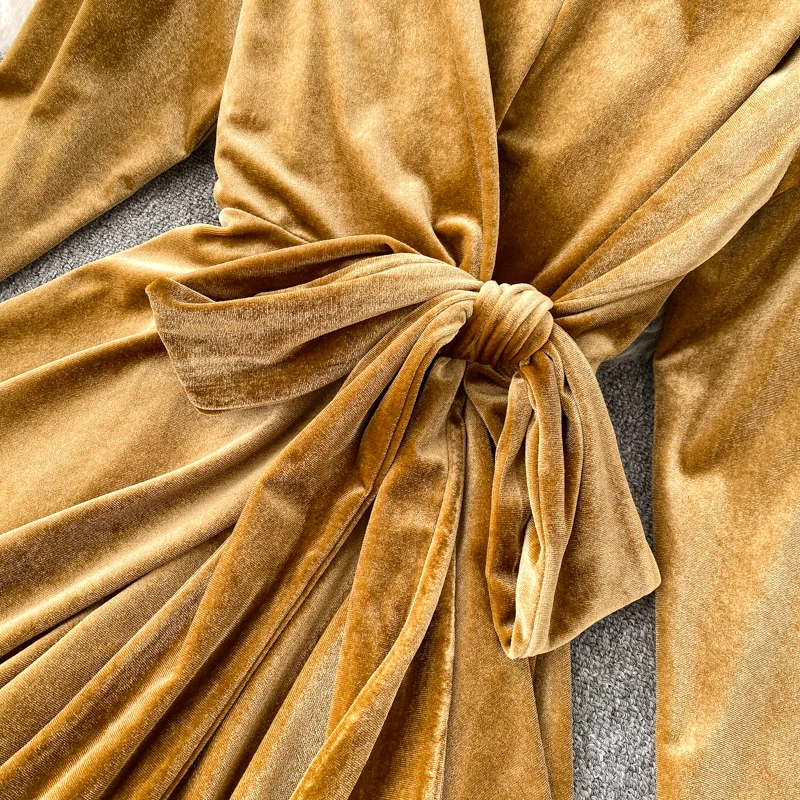 Korobov корейское однотонное элегантное бархатное платье с длинными рукавами