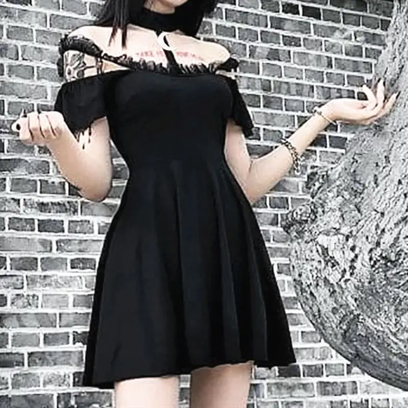 Женское винтажное платье на бретелях черное кружевное с высокой талией молнии