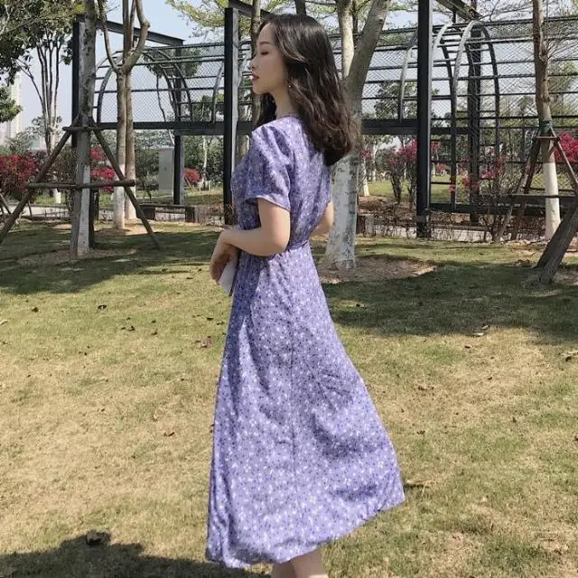 Платье JuneLove женское средней длины с цветочным принтом фиолетовое лавандовое