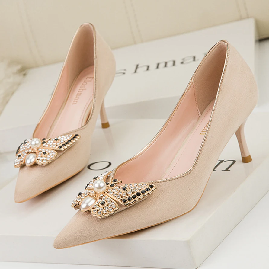 

6cm Comfort Heel Women Dress Wedding Shoes Fashion Pearl Crystal Butterfly Shallow Woman Pumps High Heels Ladies Flock Shoe 2022