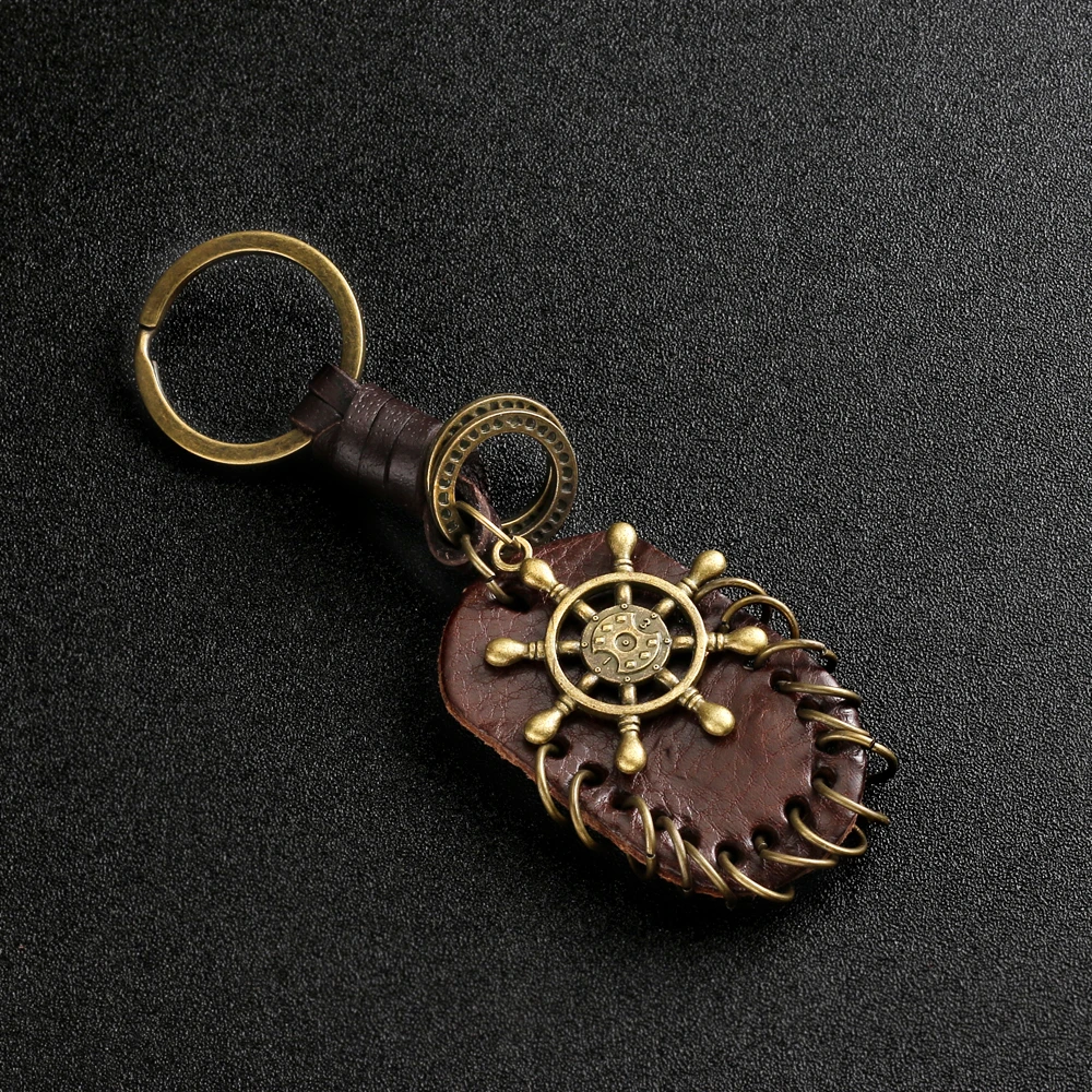 

New Punk Vintage Brown Genuine Leather Keychain Men Key Chains Alloy Key Ring Cool Accessories