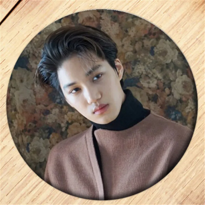 Бесплатная доставка Kpop Кай из группы EXO Брошь булавка для девочек Значки одежды