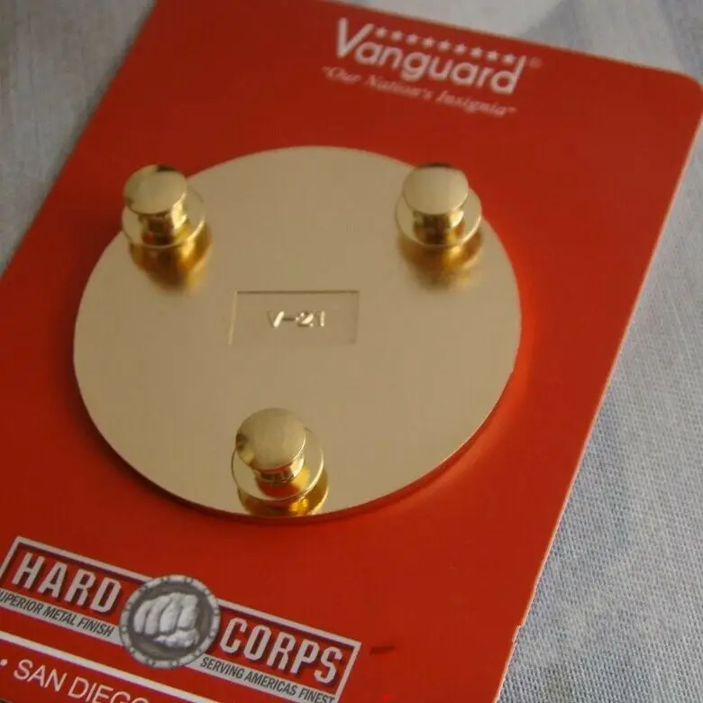 Металлическая брошь в стиле милитари с идентификацией армии |