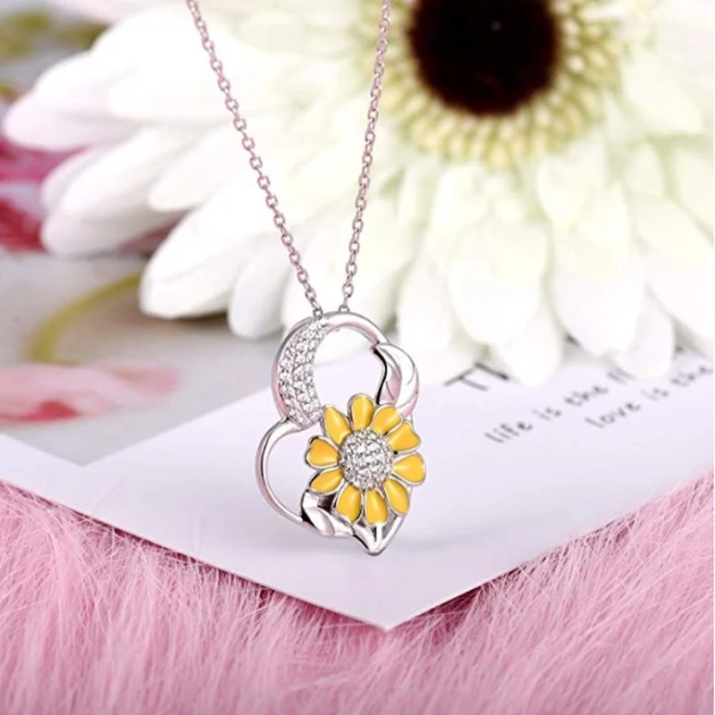 

New women's fashion all-match heart-shaped pendant sunflower leaf necklace micro-inlaid zircon romantic banquet jewelry gift