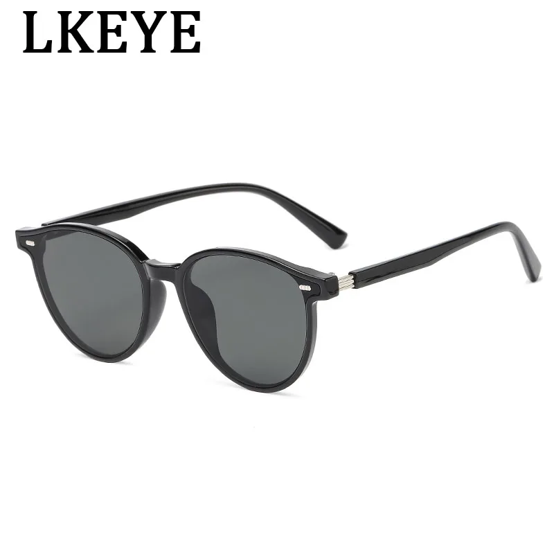 

Женские солнцезащитные очки с круглыми зеркальными линзами, винтажные поляризационные солнцезащитные очки большого размера в стиле ретро,...