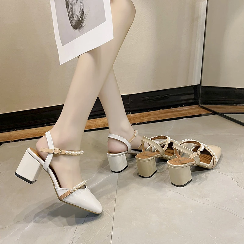 

2021 Summer Beige Heeled Sandals Clear Shoes All-Match Black Girls New Retro Block Fashion Comfort Closed High Basic PU Solid Sc
