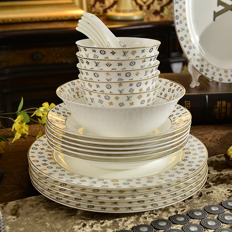 

European bone china tableware set western food plate household ceramic modern bowl set luxury porcelain gift