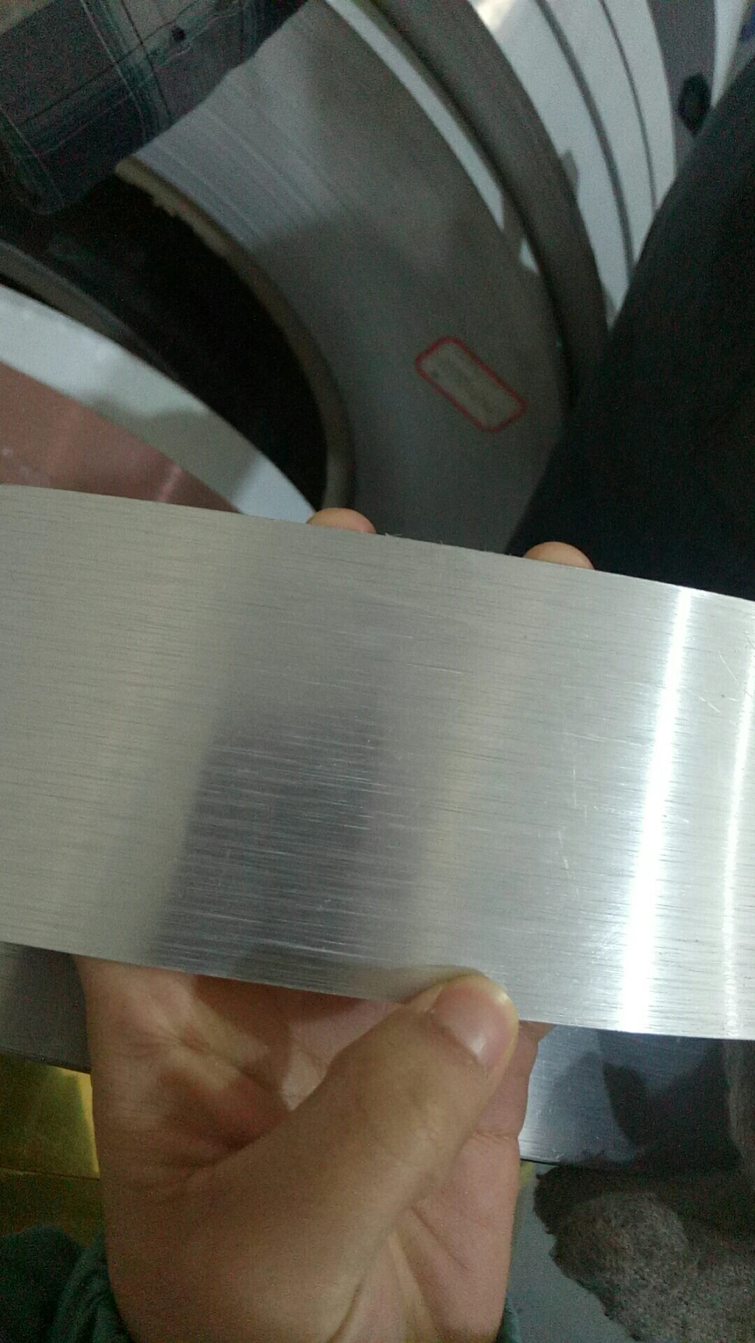 

Flat Aluminium Channel Letter Signs Coil Trim Cap 3D Luminous Material Bending Machine Brushed Silver