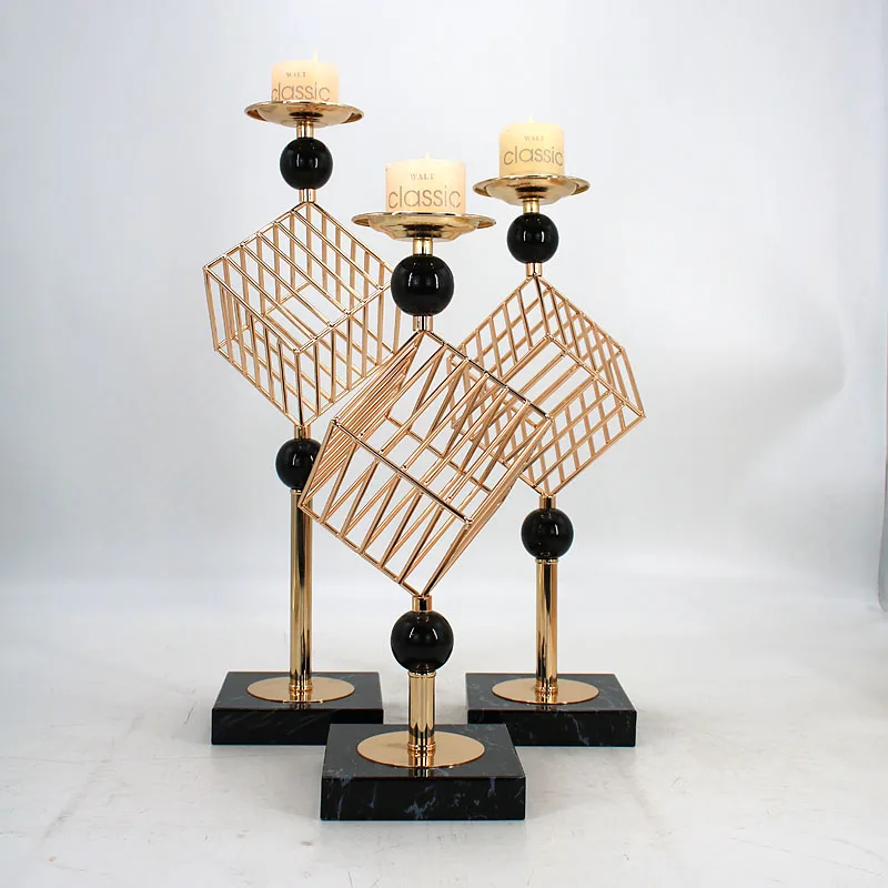 

Romantic Candle Holder Ornaments Durable Home Decor Iron Structure Table Stand Props Party Favors Geometric Shape Candlestick