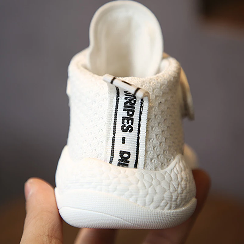 Детские осенние кроссовки 2019 обувь с высоким берцем для девочек спортивная в