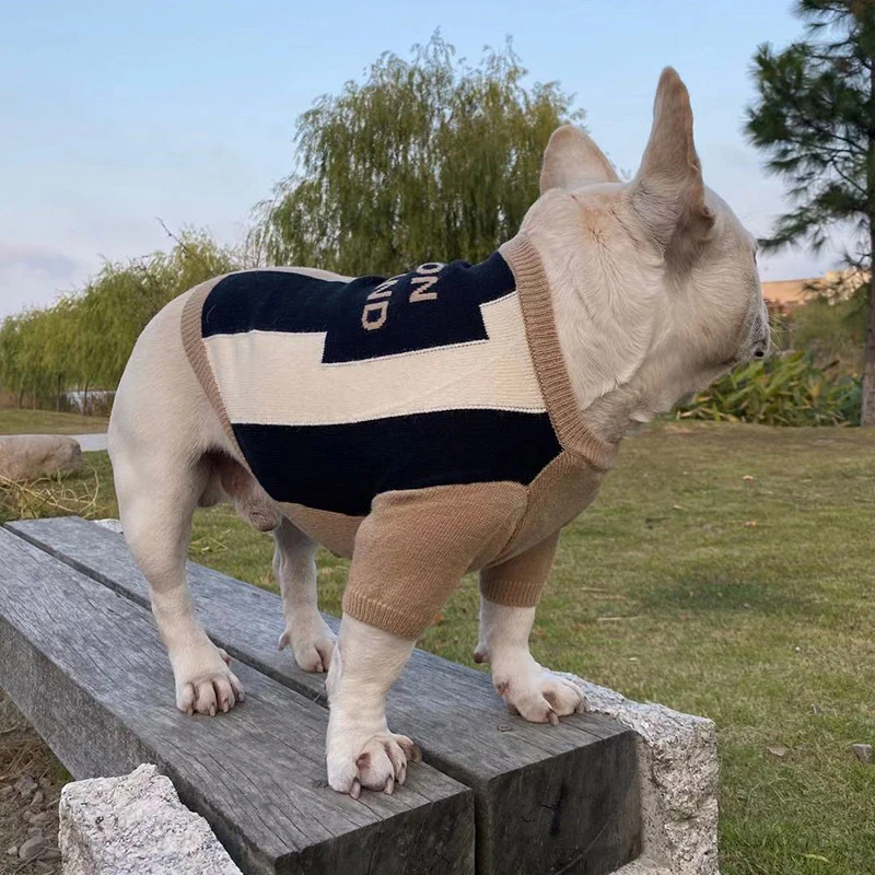 

Одежда для собак в английском стиле, 8 размеров, свитер для домашних животных, для британского бульдога, теплое пальто на две лапы, куртка для...