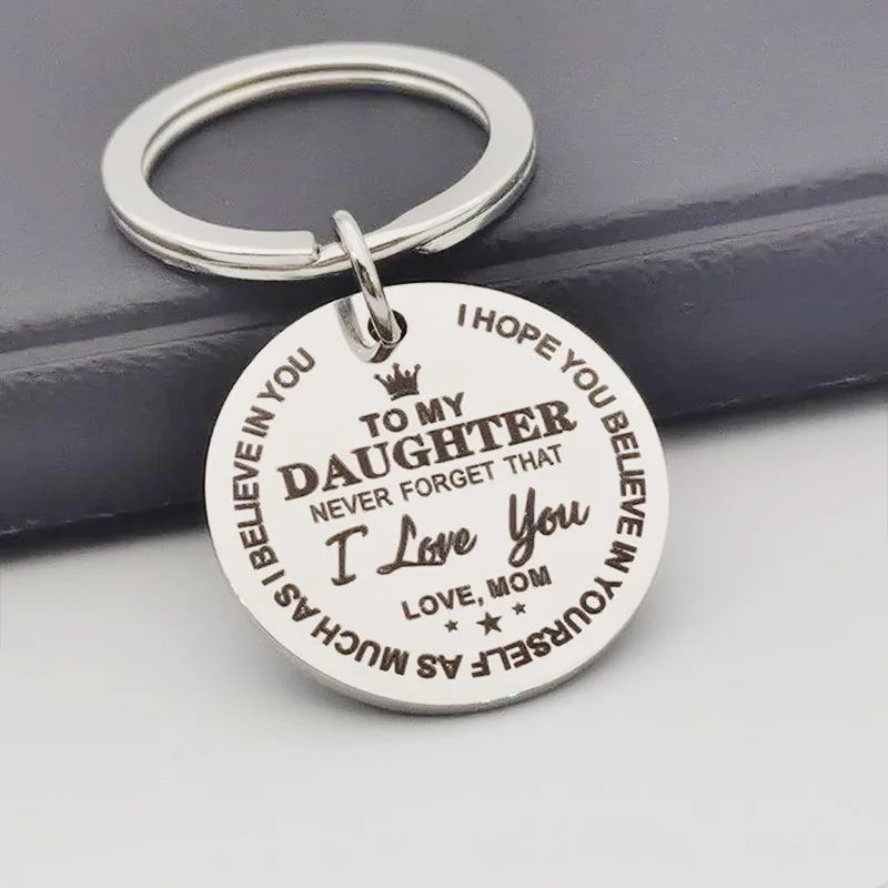 

Trendy Stainless Steel Keychain Engraved To My Son Daughter forever Love Mom Keyring Key Chains Charm Love Pendant Jewelry Gift