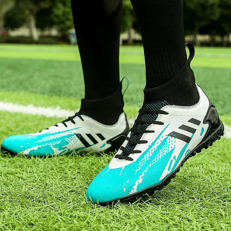 

Lightweight And Comfortable Futsal Shoes, Men's Indoor Spike Football Shoes, Children's Soft Training Sports Shoes