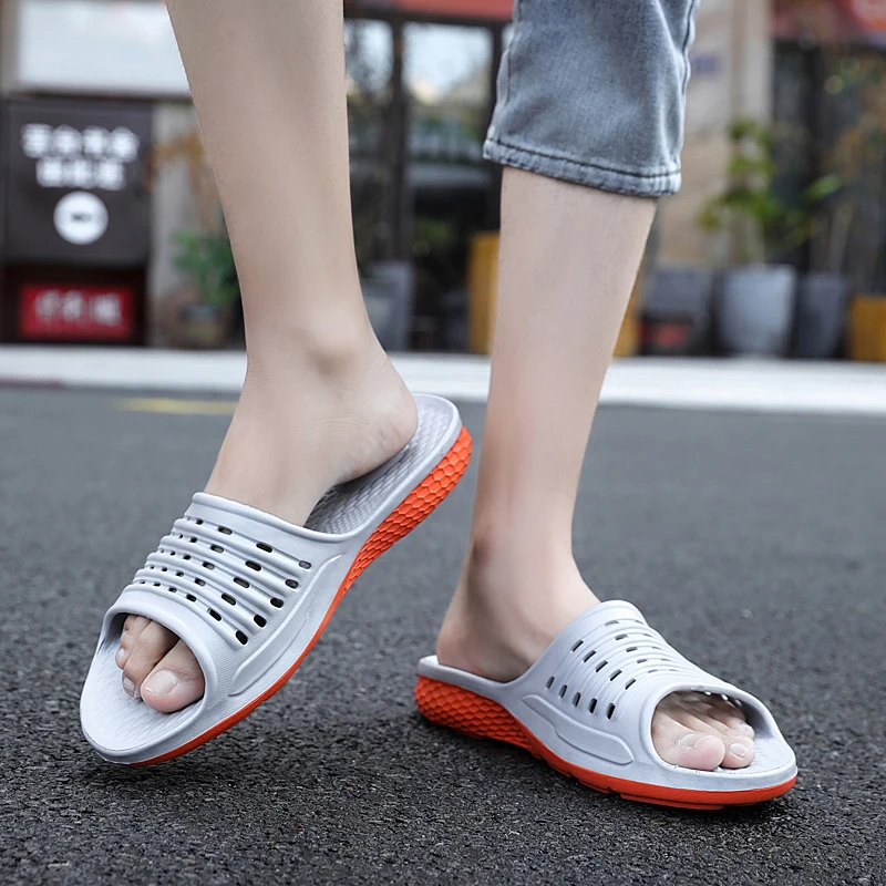 

High Quality Men Casual Beach Shoes Non-Slip Man Slippers Massage Soft Sole Indoor Slippers Men Gray Mens Summer Slippers