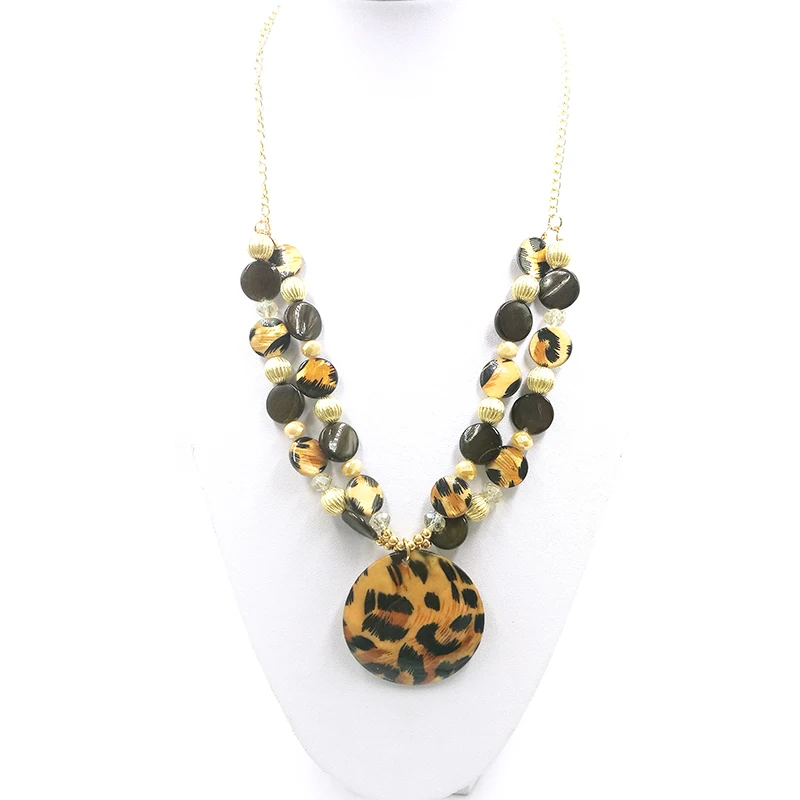 Винтажное ожерелье чокер в стиле США цепочка с подвеской виде большой ракушки