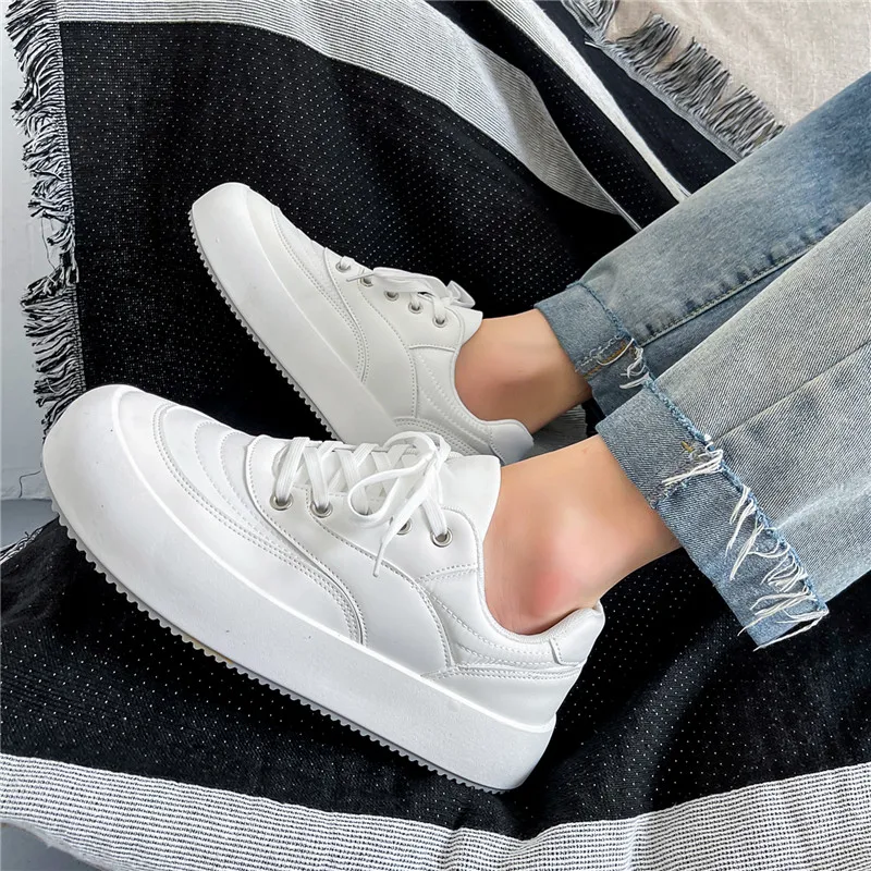 

CYYTL Fashion Men Outdoor Walking Loafers Slip On Student Boys Skateboard Platform Shoes Low Top Casual Sneakers Sports Trainers