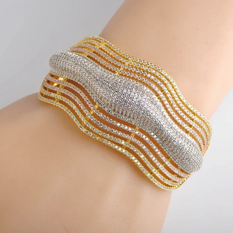 Женский ювелирный комплект из колье и серёг с фианитом | Украшения аксессуары