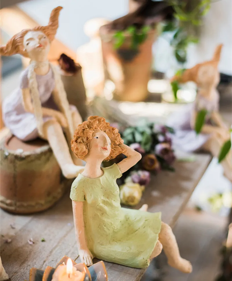 

[MGT] European Creative resin sculpture Garden girl modern home garden decoration crafts living room decoration statues