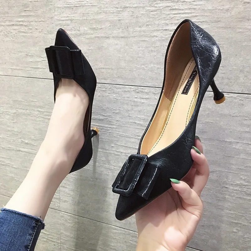 

Женские модные вечерние туфли на высоком каблуке-шпильке без застежки; Цвет Черный; Цвет бежевый; Офисные туфли на высоком каблуке из искусс...