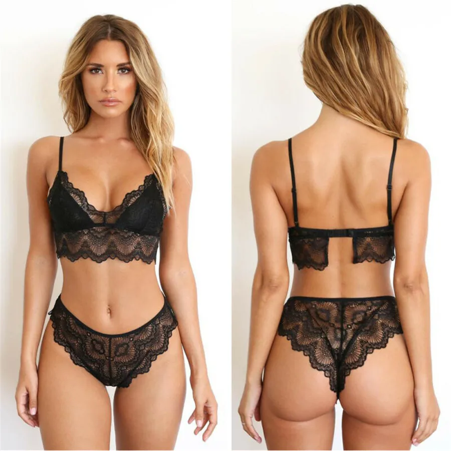 Комплект женского кружевного нижнего белья с чашками пуш ап и