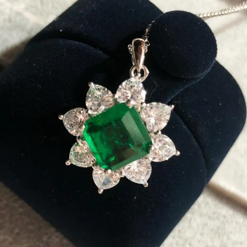 

Женское ожерелье из серебра 925 пробы, с изумрудом, 12 х12 мм