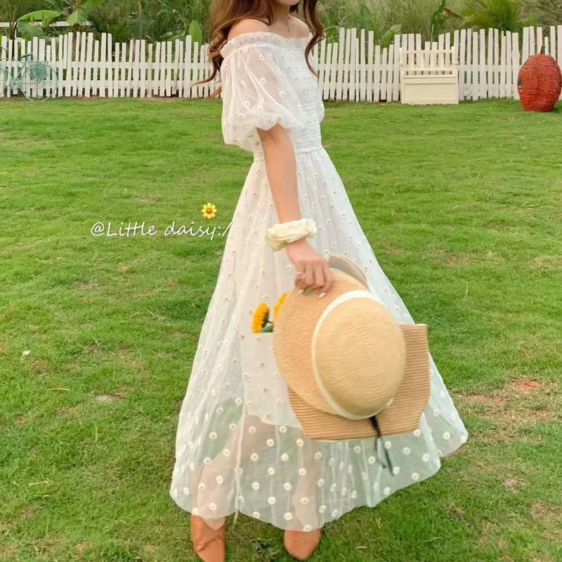 

Embroidered Off-Shoulder Dresses Fairy Chic Gentle Dress Female 2021 New Style Sweet Daisy Printed Mesh Long Floral Dress Female