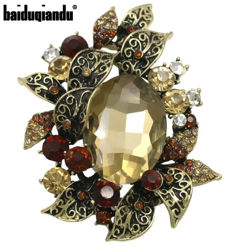 В винтажном стиле с кристаллами Стразы и большим акриловым камнем булавка для