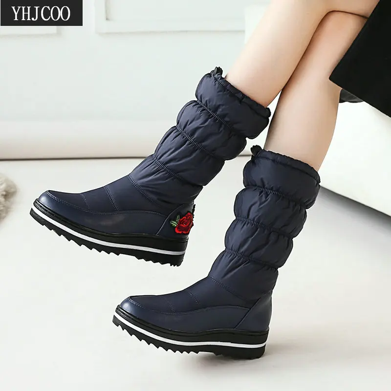 

Boots Women Waterproof Snow Fashion Women Boots High Quality Warm Winter Mid calf Platform Boots Retro Printed Plus Size 43