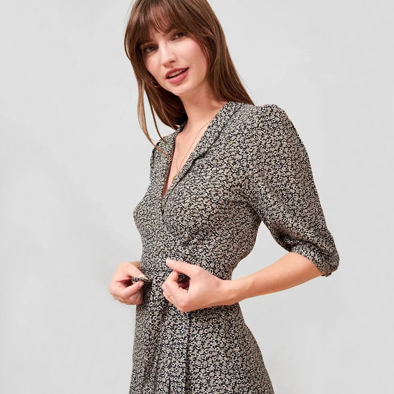 Женское винтажное мини платье с цветочным принтом пышным рукавом и воротником