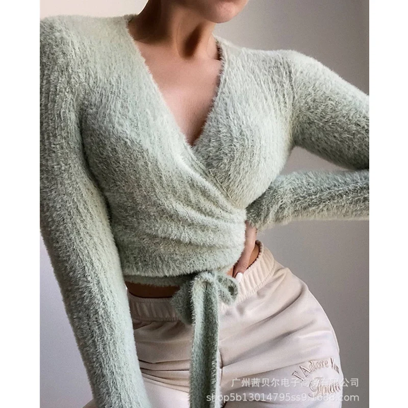 

Женская элегантная бархатная рубашка WEPBEL, укороченный топ, Женская Осенняя сексуальная модная футболка с длинным рукавом и V-образным вырез...