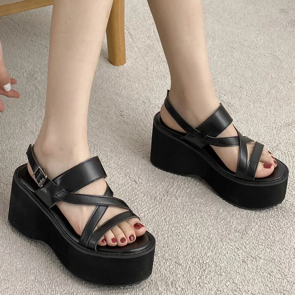 

Women's Luxury Brand INS HOT 2021 Chunky Heel Comfy Leisure Fashion Black Gothic Summer Gladiator Sandals Platform Casual Shoes
