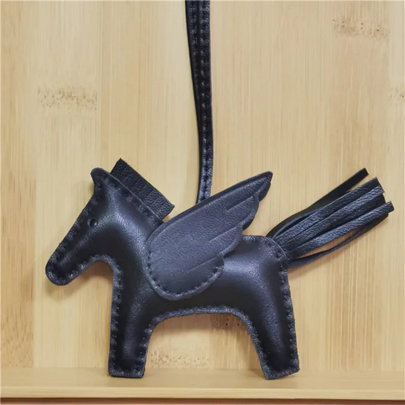 

New Swift Sheepskin Horse Bag Charm Luxury Paddock Horse Keyring Real Leather Nano Pegasus Pendant Flying Horse Ornament