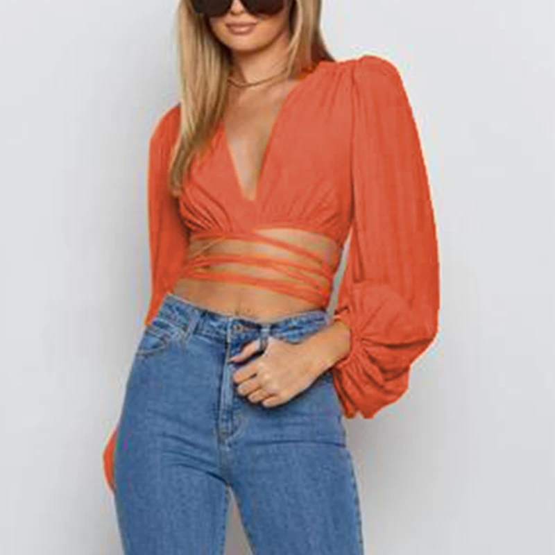 Женский укороченный топ с глубоким V-образным вырезом на шнуровке однотонный