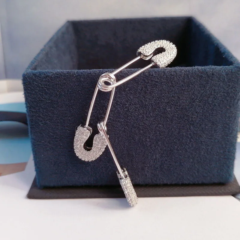 Женские серьги из серебра 925 пробы с фианитом | Украшения и аксессуары