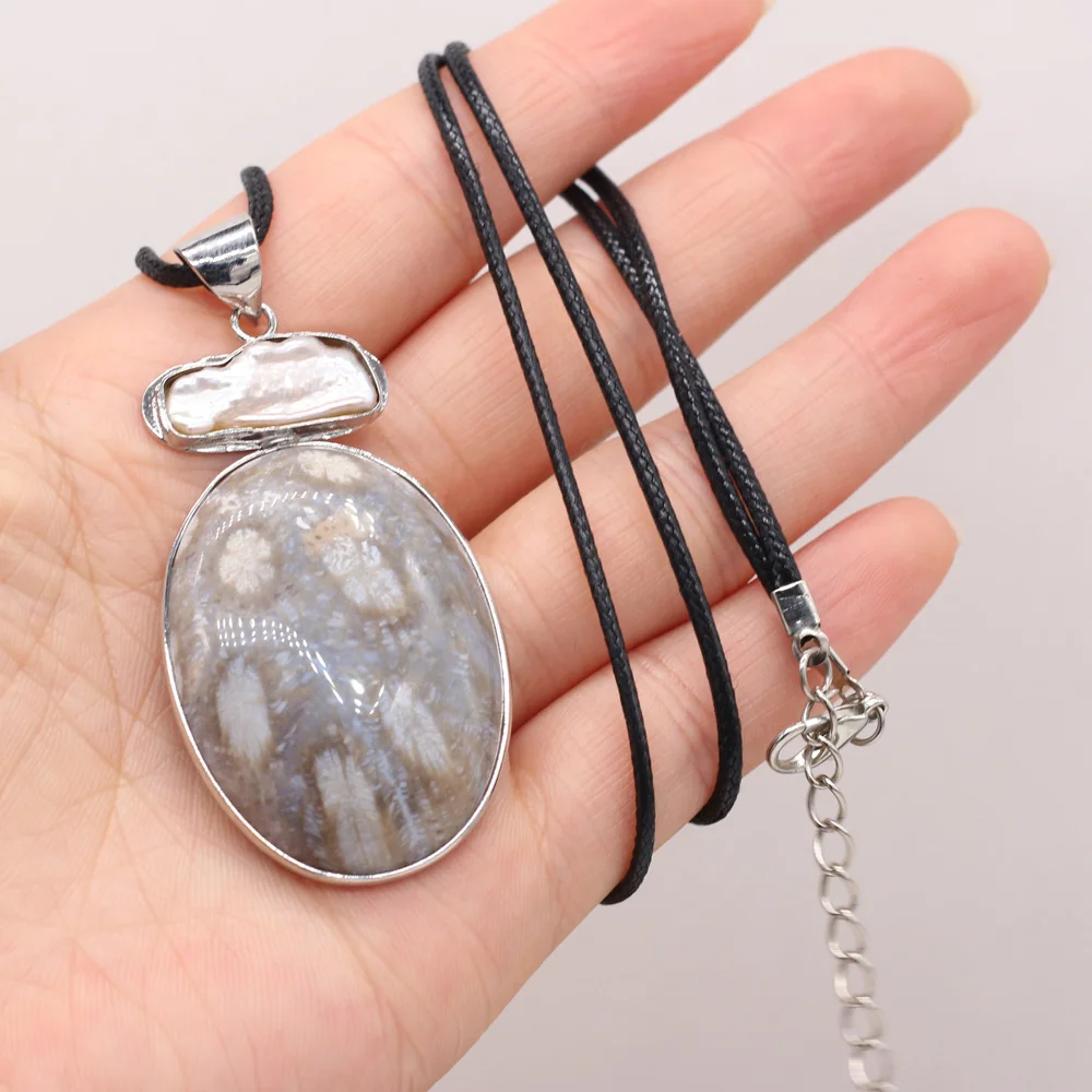 

Natural White Shell Alloy Pendant Necklace Egg-shaped Stone Handmade Crafts DIY Cute Animal Sweater Chain Accessories