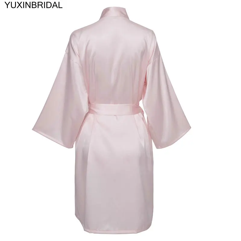Light Pink YUXNBRIDAL Атласный халат для невесты, Свадебный банный халат, одежда для невесты, Свадебный Однотонный женский халат до колена - Цвет: Light Pink
