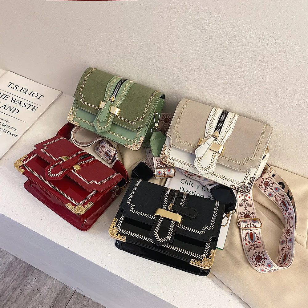 Маленькая женская сумка в западном стиле модная простая на плечо широкополосный