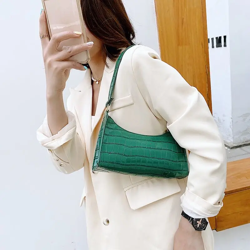 

Ladies Crocodile Leather Pattern Metal Chain Baguette Underarm Bag Wallet Small Solid Color Mobile Phone Shoulder Coin Purse Bag