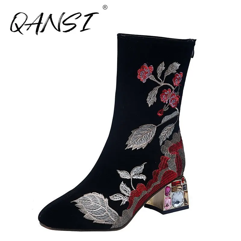 

Fashion Embroidered Women's Ankle Boots Winter Suede Point Toe Low Heel Boots for Women Black Retro Mid Boots Girls