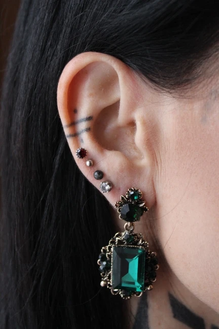 Серьги-подвески женские антикварные с крупным камнем темно-синего цвета |