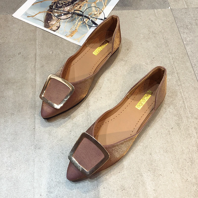 Женская обувь повседневная на плоской подошве женская с острым носком Мокасины