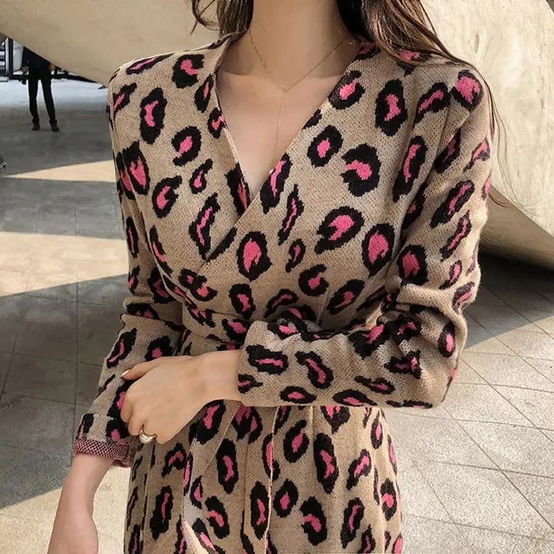Vintage Leopard Print Long Maxi Dress Autumn V-neck Lace Up Bodycon Dress Knitted Split Winter Women Dress Party Vestidos S-2XL