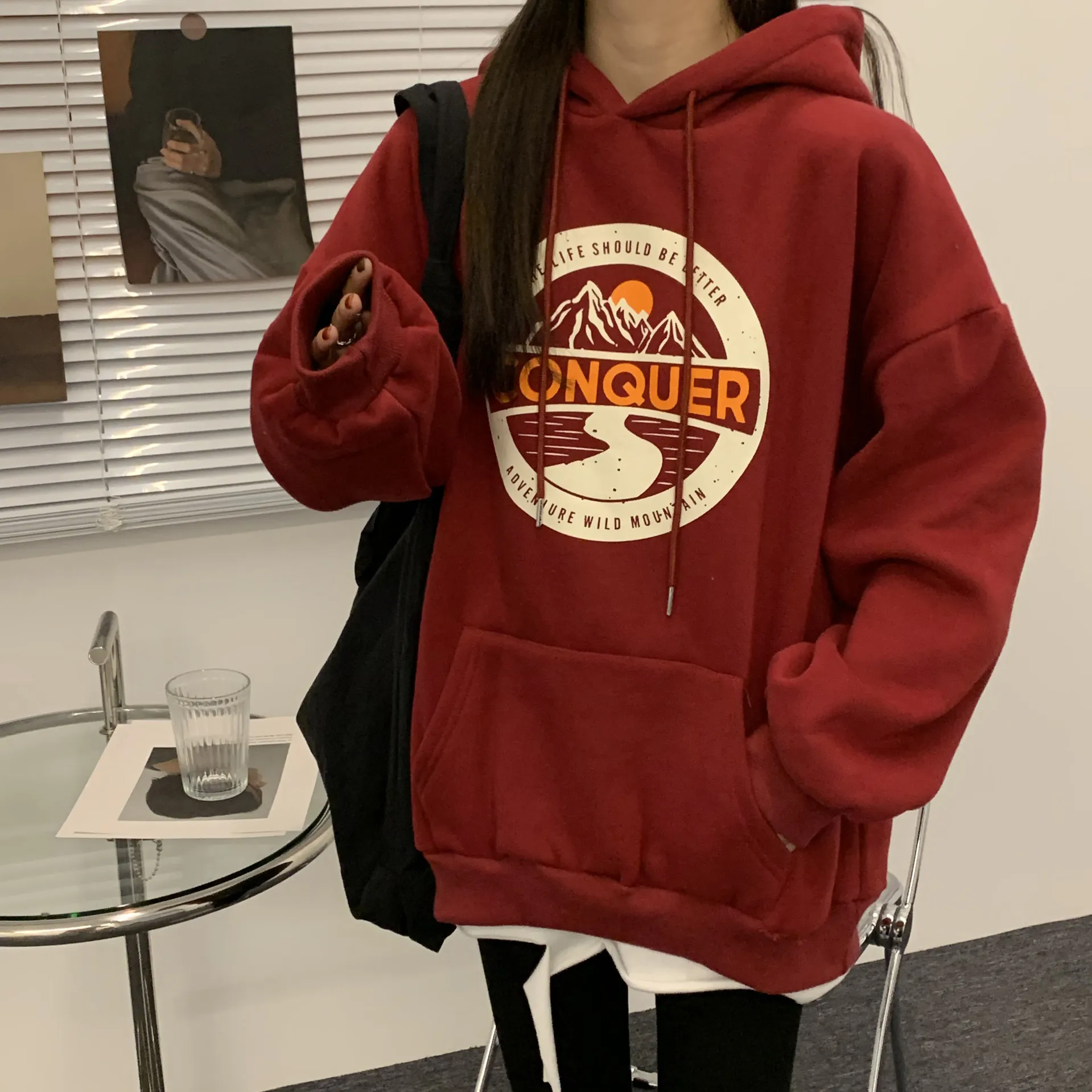 

2020 new loose winter hooded wild pattern long-sleeved plush padded hoodie female student trend