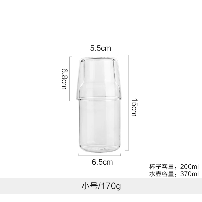 Изолированные прозрачные креативные бокалы для пива женские оригинальные чашки