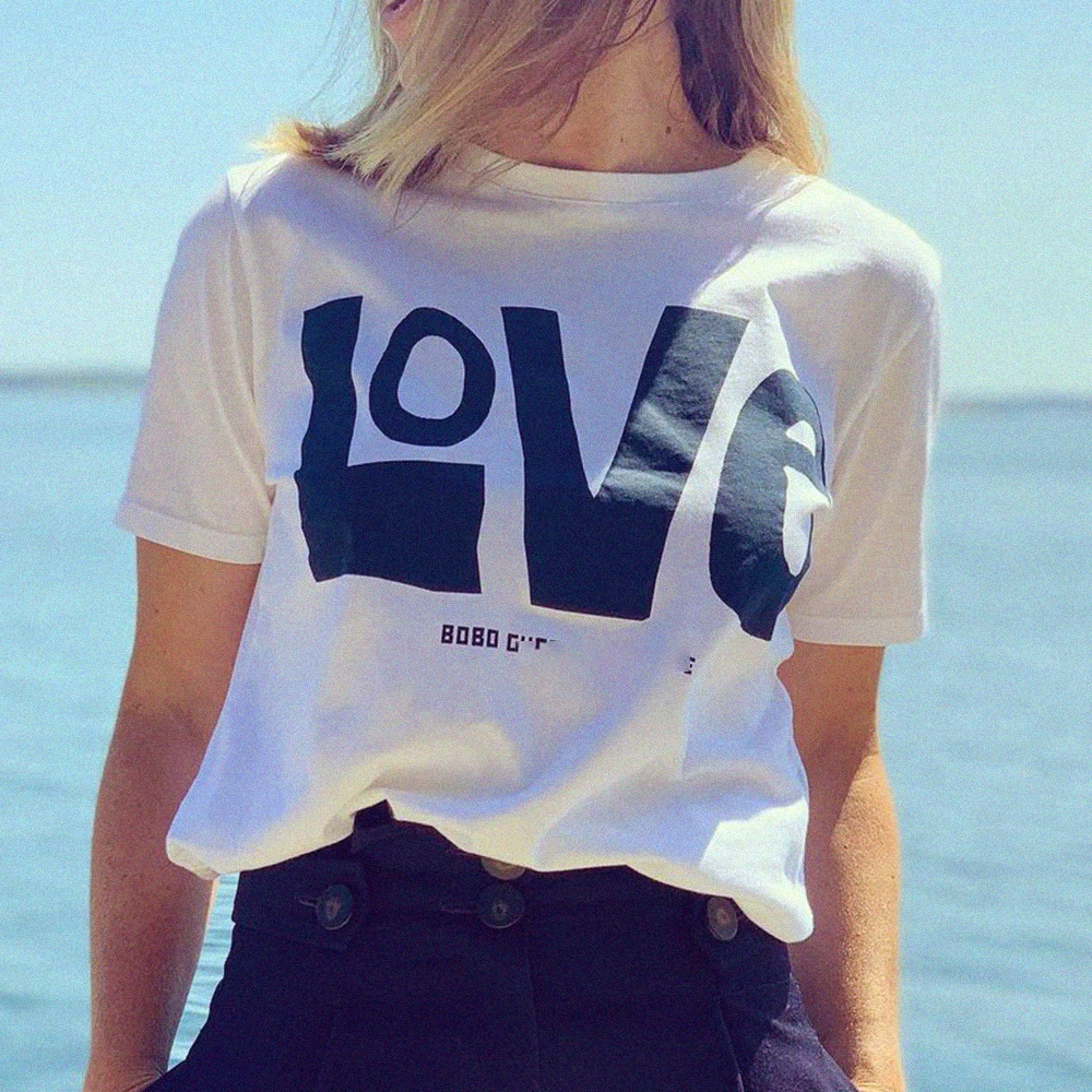 

Женская хлопковая Футболка с принтом LOVE, свободная повседневная Элегантная футболка с круглым вырезом, в стиле ретро, 2021