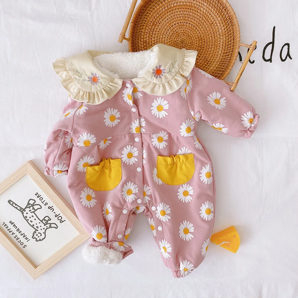 

0-3 Years Old Baby Daisy Rompers Kids Plus Fleece One-piece 2020 Winter Baby Girl Korean Style Turn Down Collar Romper Bodysuits