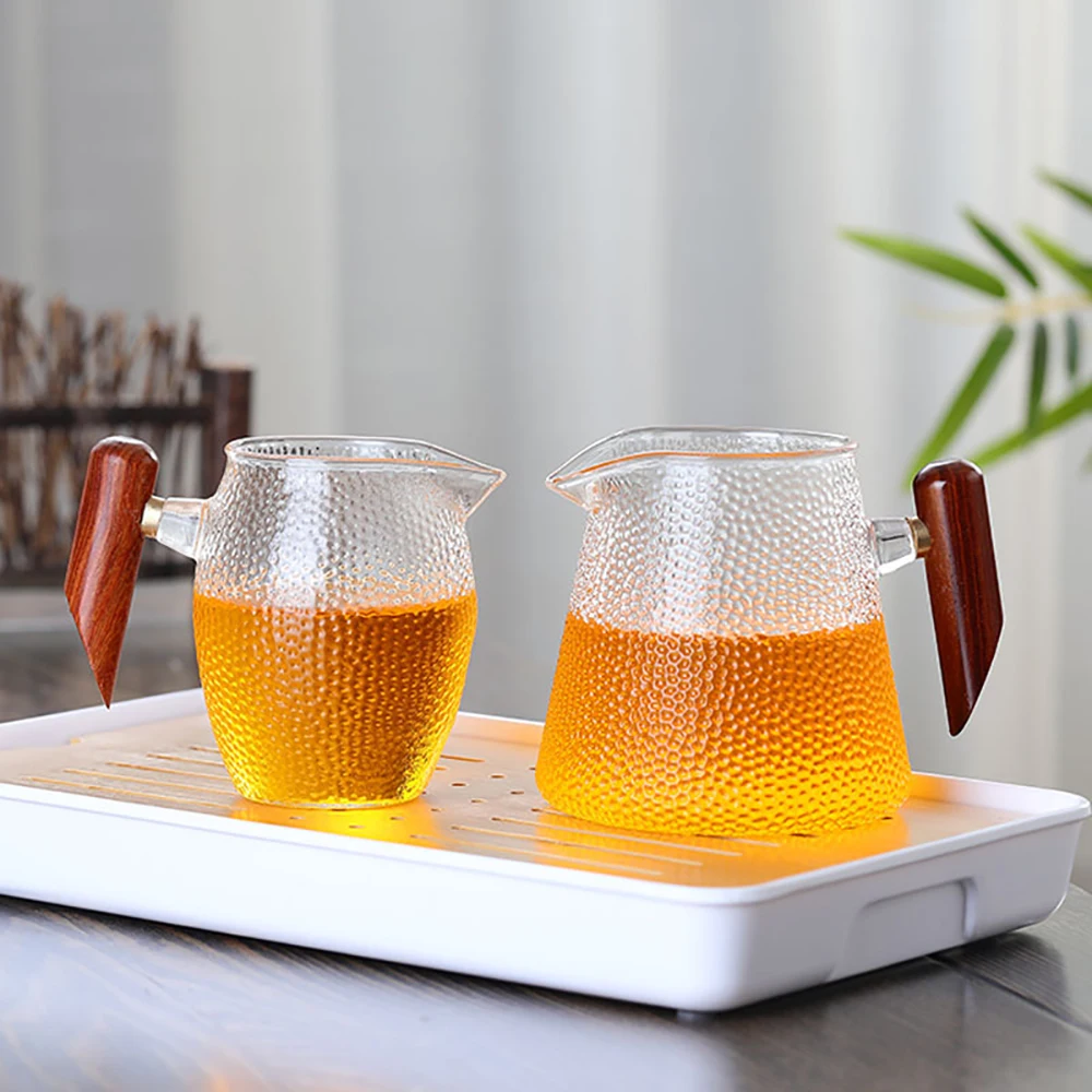 

Wooden handle glass fair cup thickened household heat-resistant tea mug Kung Fu tea set accessories tea dispenser set