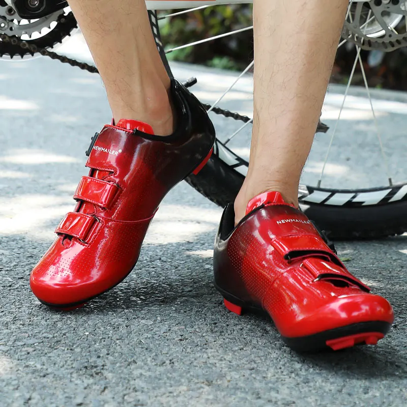 

2020 Summer New Professional Light Rotating Button Cycling Shoes Men's Mountain Bike Self-locking Deodorant Breathable Shoes