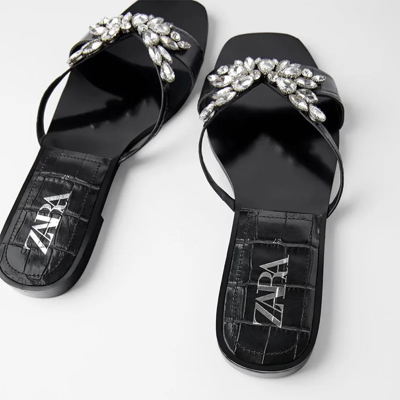 

2020 flip flops summer new women's shoes flat-bottomed women's acrylic diamond flat-heeled sandals